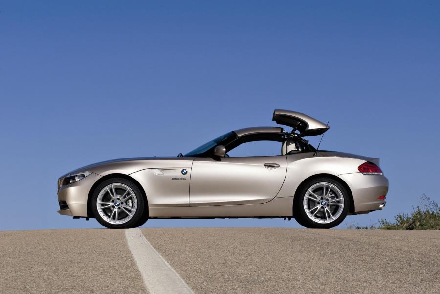  BMW Z4 Roadster 2010 года  (фото 22 из 39)